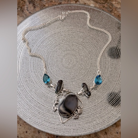 Boho Style Necklace with Natural Dendritic Agate and Biwa Pearls - Picture 2 of 8